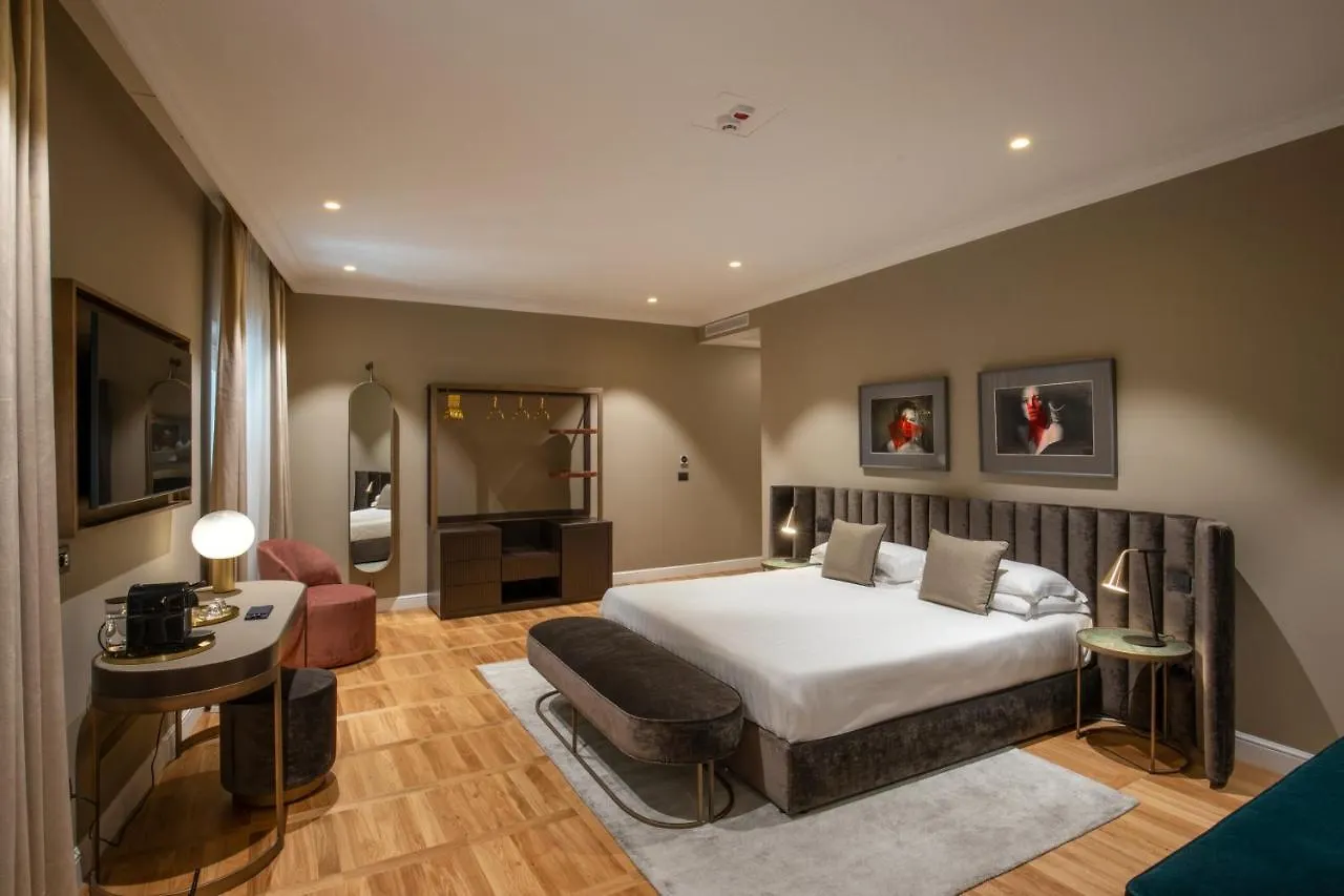 רומא Condotti Boutique Hotel