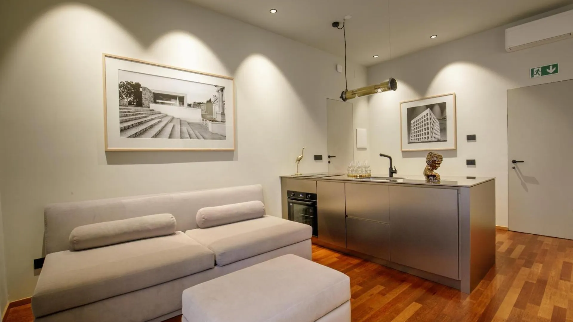רומא Condotti Boutique Hotel