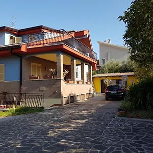 La Casa Degli Artisti E Del Coworking Alloggio in famiglia