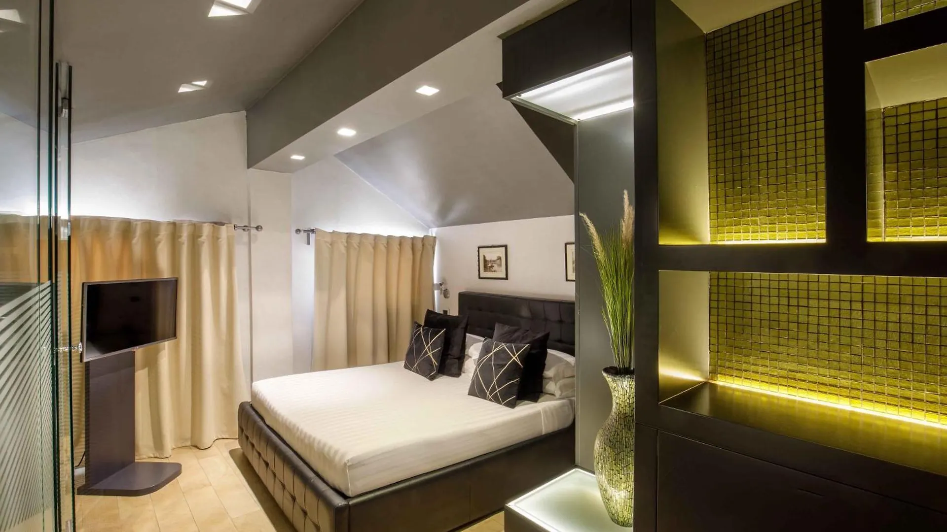 Condotti Boutique Hotel Rome 4*,